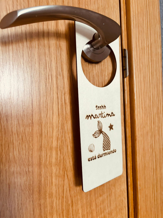 Colgador de Puerta Personalizado de Madera – Nombre o Frase a Medida