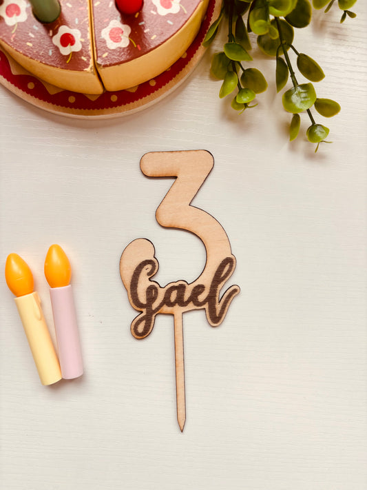 Topper de Tarta de Madera Personalizado | Número y Nombre Grabado