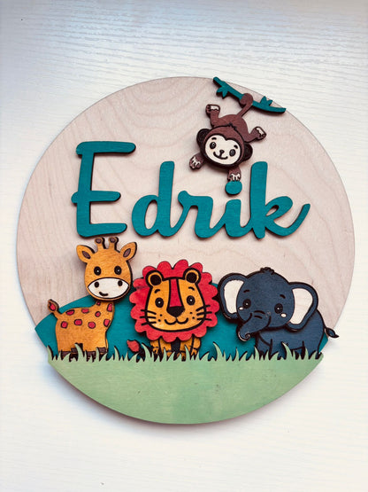 Cartel Redondo de Madera Personalizado con Nombre – Decoración Infantil o de Puerta