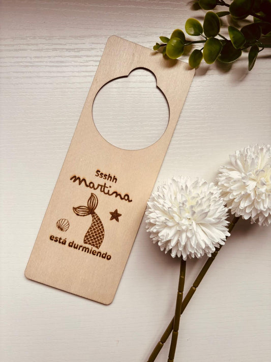 Colgador de Puerta Personalizado de Madera – Nombre o Frase a Medida